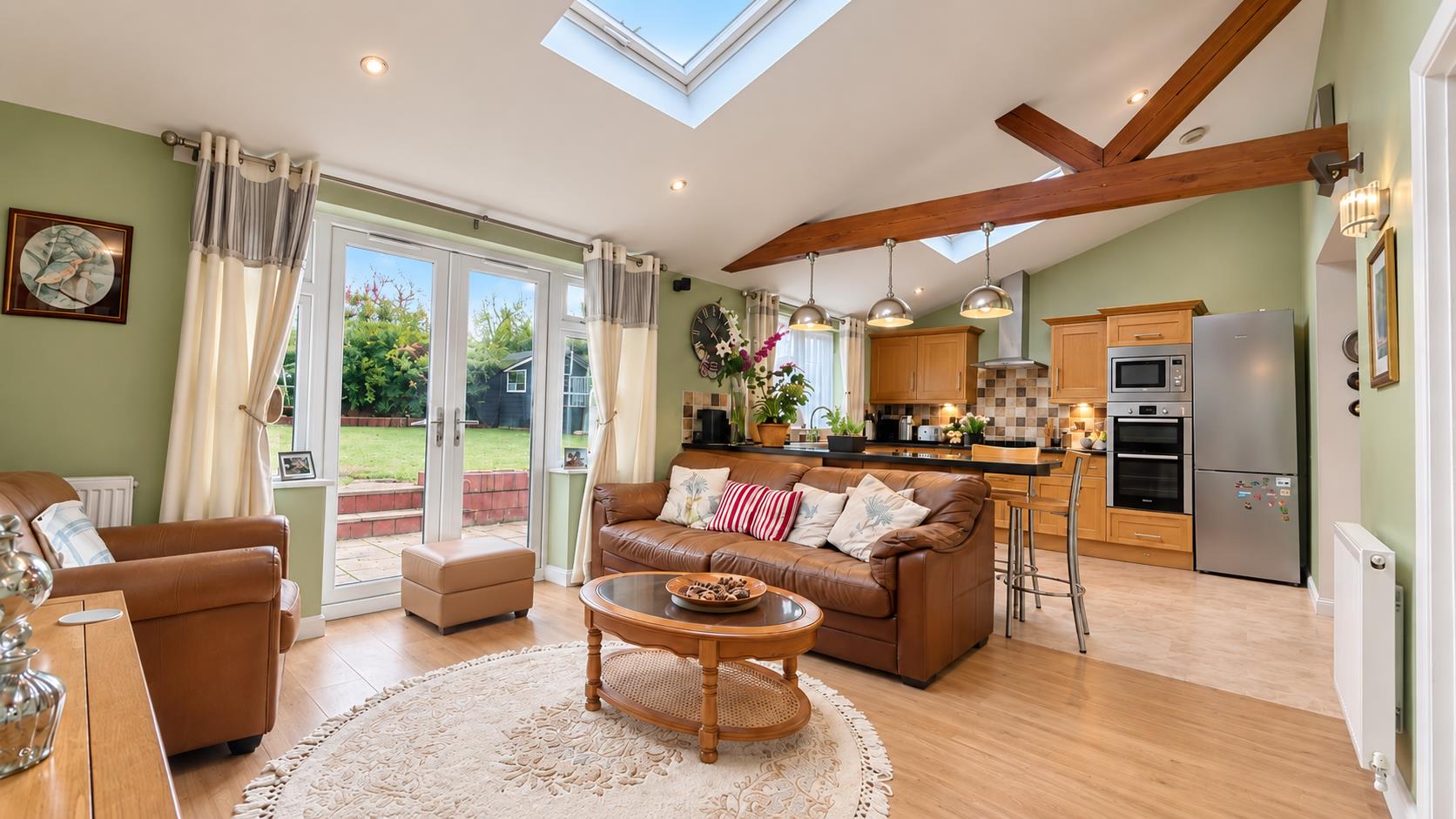 4 bed property in Bradwell Road, Milton Keynes